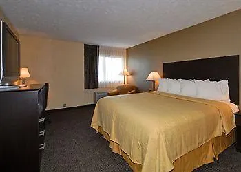 Quality & South 4* Mattoon