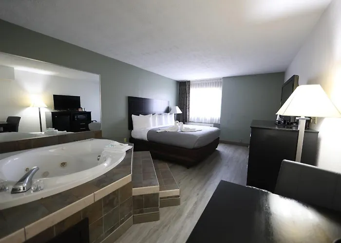 Quality & South 4* Mattoon