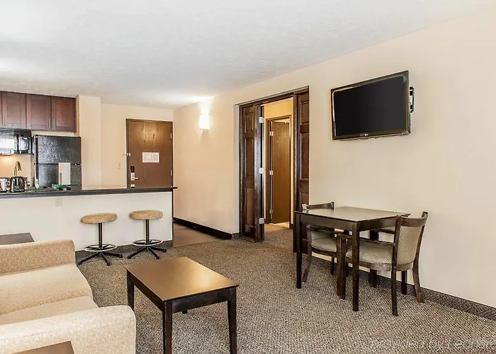 Quality & South Hotel 4*