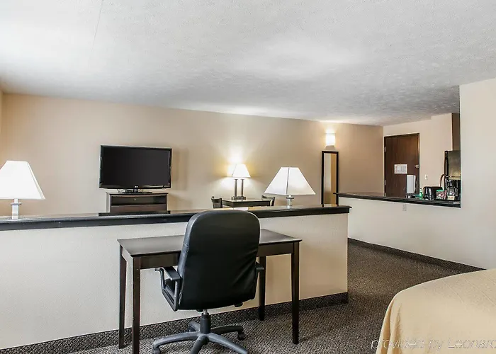 Quality & South Hotel Mattoon